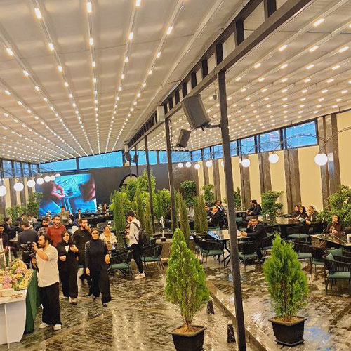 سقف پارچه ای متحرک کافه رستوران جان پلازا در طرقبه