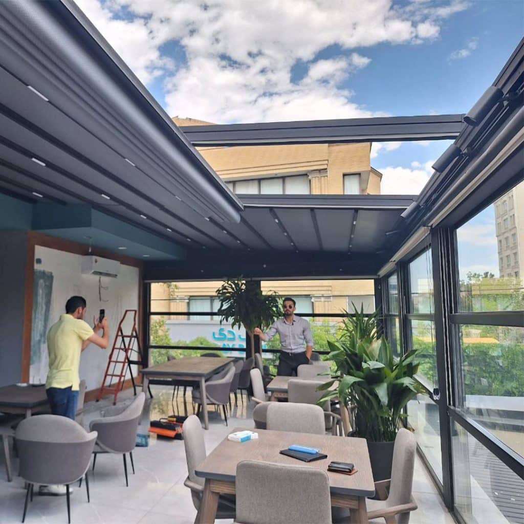 سقف پارچه ای و شیشه گیوتینی