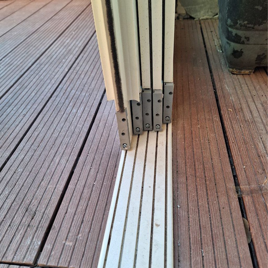 شیشه کشویی تاشو