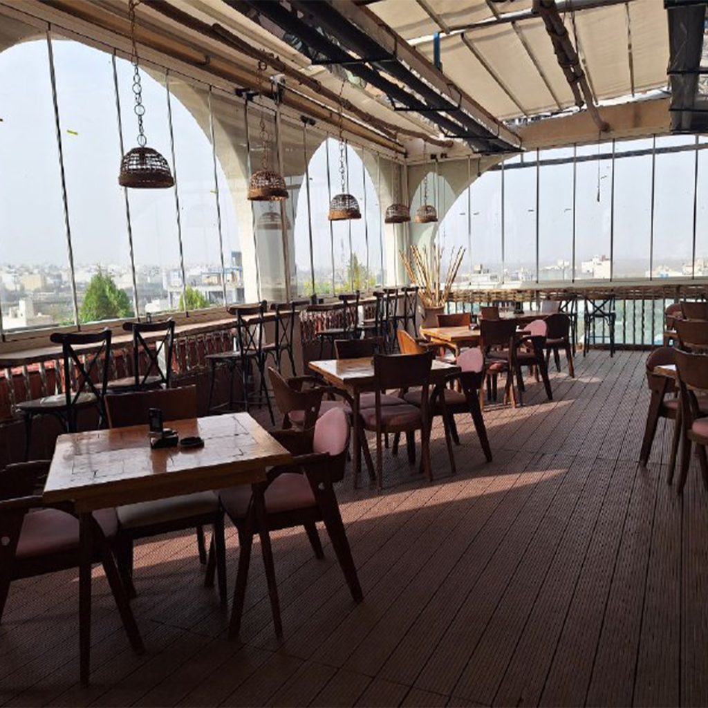 شیشه تاشو (جام بالکن)